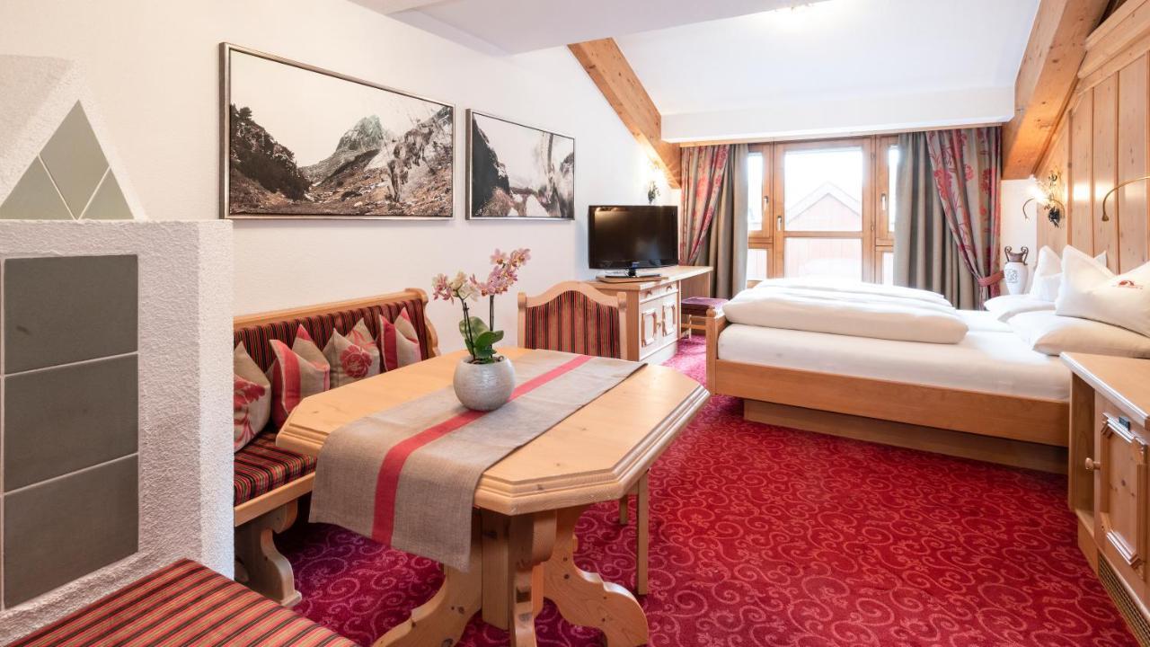 Alpenhotel Ischglerhof Exterior photo