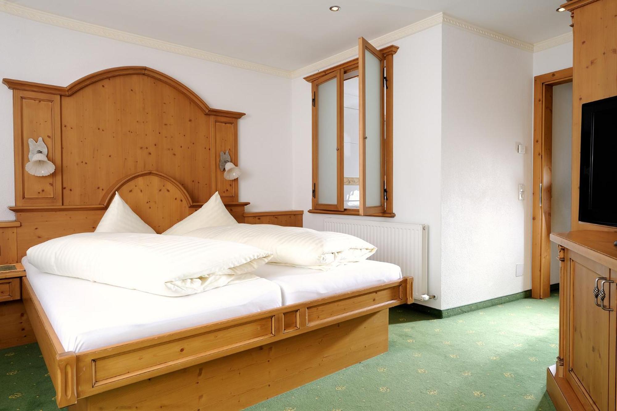 Alpenhotel Ischglerhof Room photo